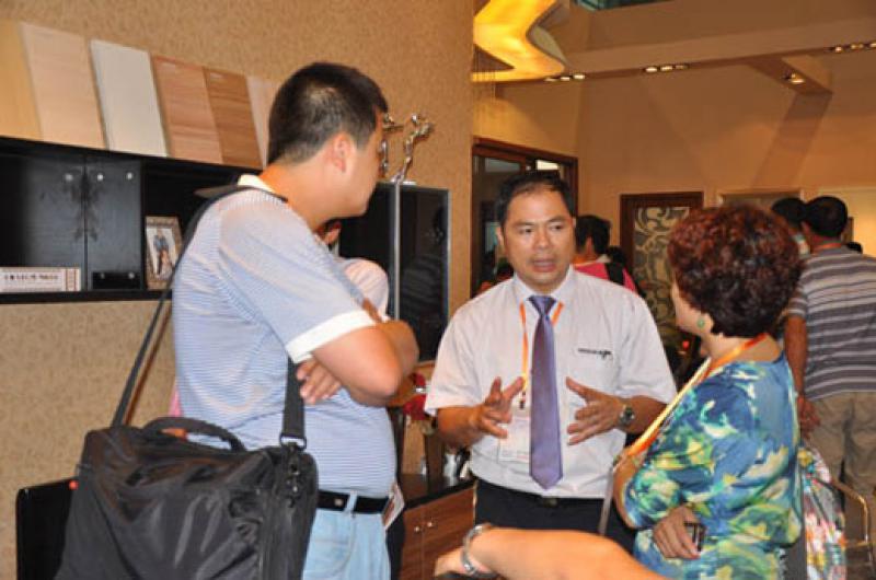 第十三屆建博會，新標(biāo)領(lǐng)跑風(fēng)格家居定制一體化