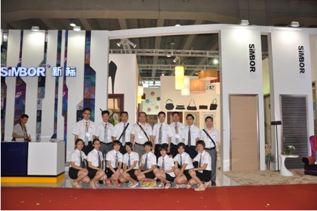 第十四屆廣州建博會:新標(biāo)家居“波普之風(fēng)”大受追捧(圖5) 第十四屆廣州建博會:新標(biāo)家居“波普之風(fēng)”大受追捧(圖5)