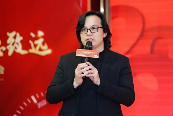 砥礪奮進(jìn) 行穩(wěn)致遠(yuǎn) | 新標(biāo)家居2021迎春晚會(huì)(圖6) 砥礪奮進(jìn) 行穩(wěn)致遠(yuǎn) | 新標(biāo)家居2021迎春晚會(huì)(圖6)