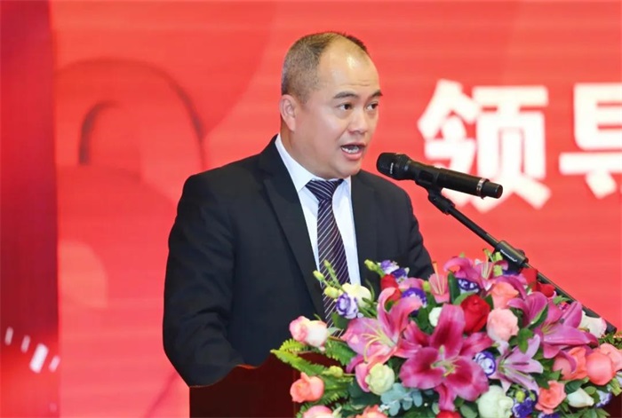 砥礪奮進(jìn) 行穩(wěn)致遠(yuǎn) | 新標(biāo)家居2021迎春晚會(huì)(圖4) 砥礪奮進(jìn) 行穩(wěn)致遠(yuǎn) | 新標(biāo)家居2021迎春晚會(huì)(圖4)